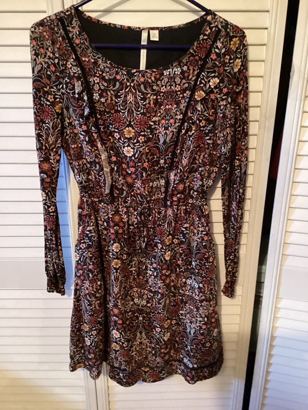 Lauren Conrad ladies long sleeve knee length dress, size XS